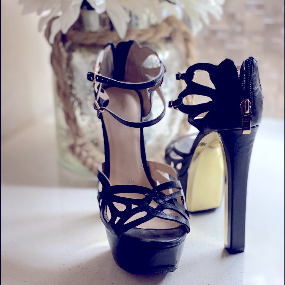 Chinese Laundry Butterfly Platform Heels